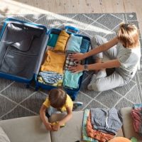 MomChildMoving MomChildMoving